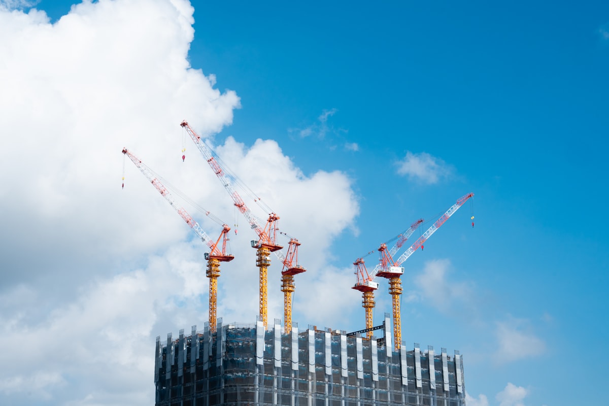 How does Octopus Estates ensure transparency and keep remote NRI investors updated on construction progress?